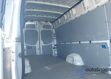 2016 Mercedes-Benz Sprinter 2500 High Roof z USA, uszkodzony, nr VIN WD3FE8CD9GP345452